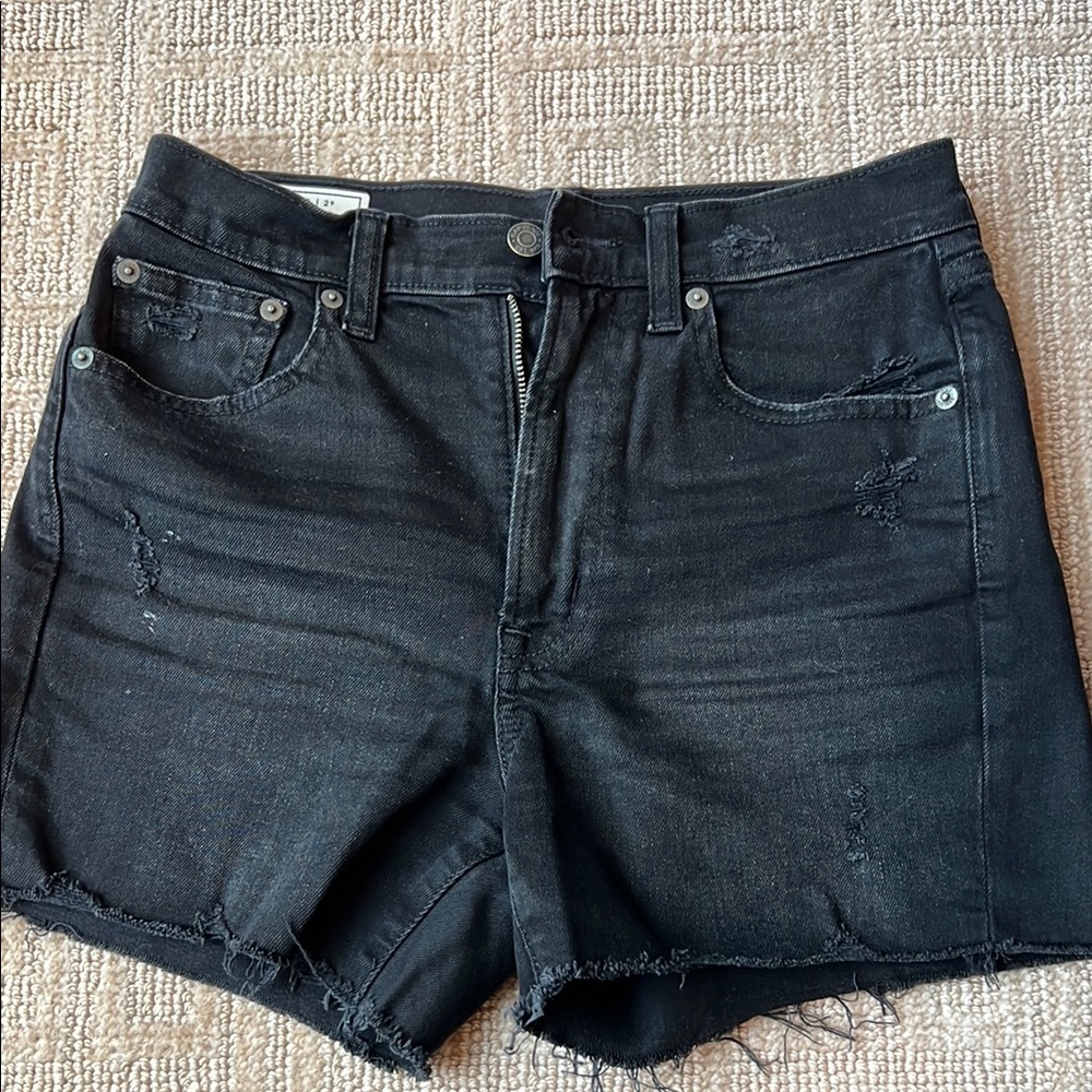 Gap Women's Black Distressed Denim Shorts
